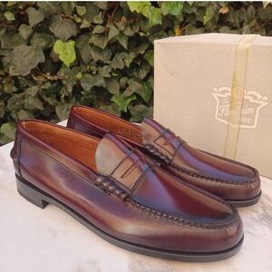 Excellent NEW Florsheim Berkely Oxblood Penny Loafers Men's Size 12 B (narrow).